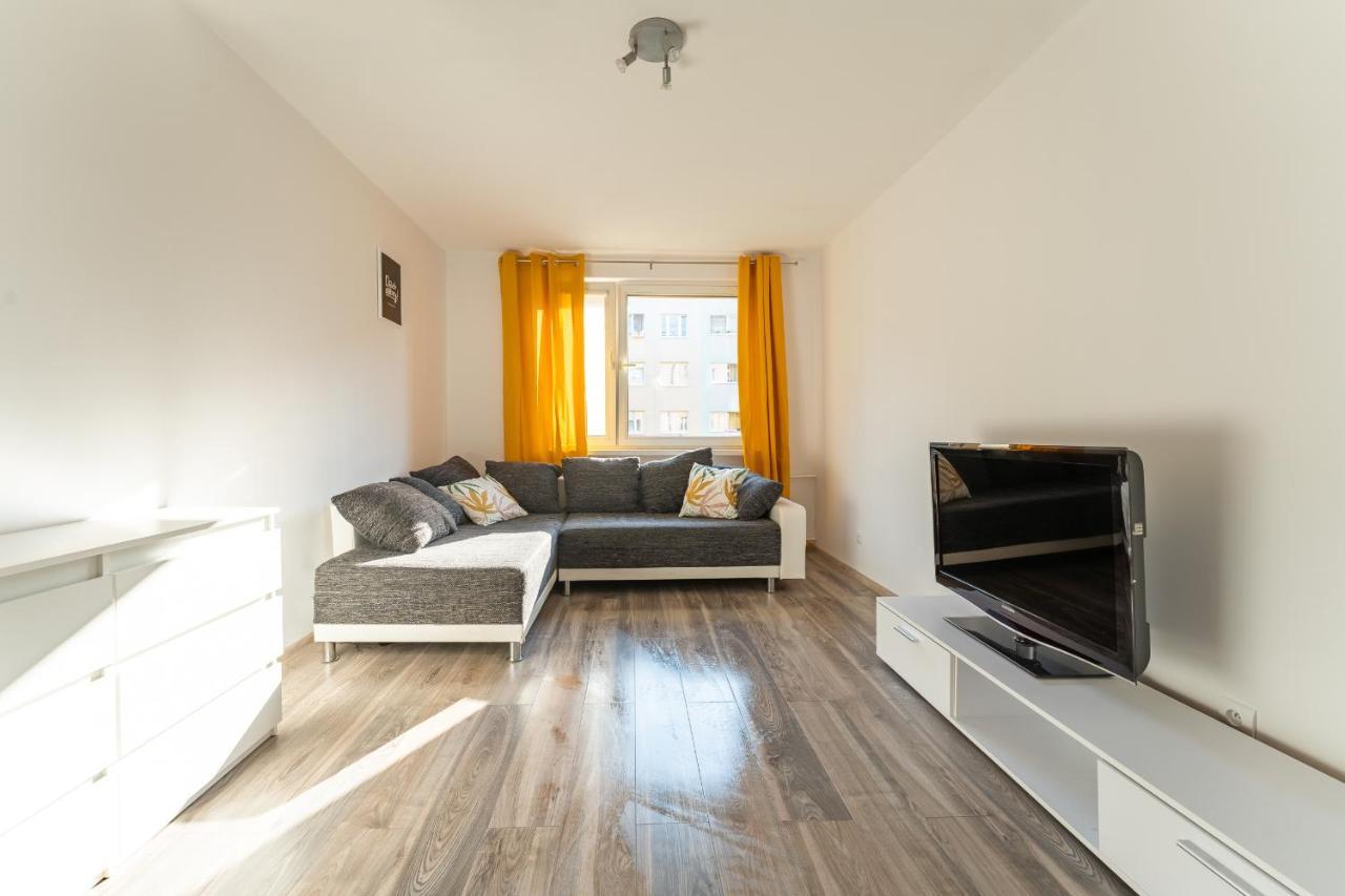Tanie Spanie Skowronek - Pet Friendly - Przytulny 4 Osobowy - Space Apart Jelenia Góra Exterior foto